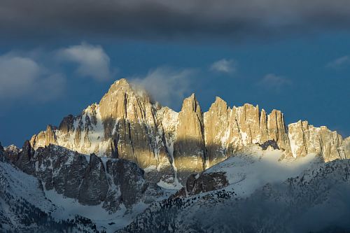 snow covered mountain during daytime